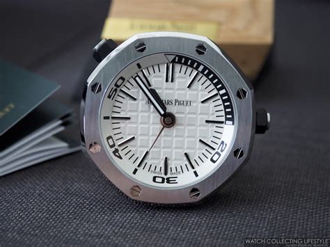 Watch Goodies: Audemars Piguet Royal Oak Offshore Table 